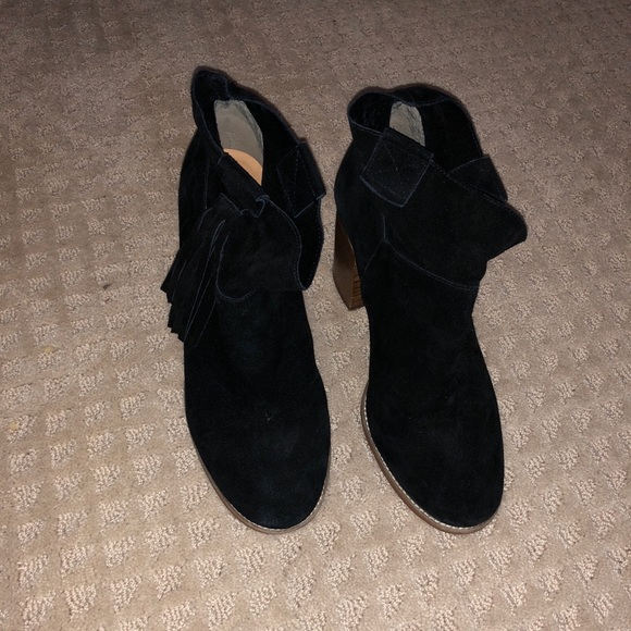 Booties - Picture 4 of 4